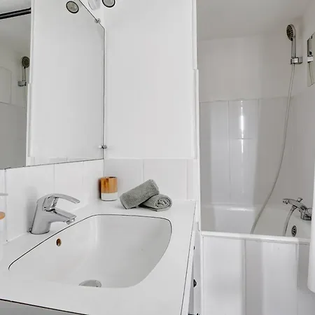 Apartment Bnbnova - Palais Royal & Montorgueil Studio- Family Only *